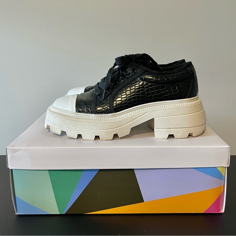 SOLD Katy Perry “The Geli” platform sneaker